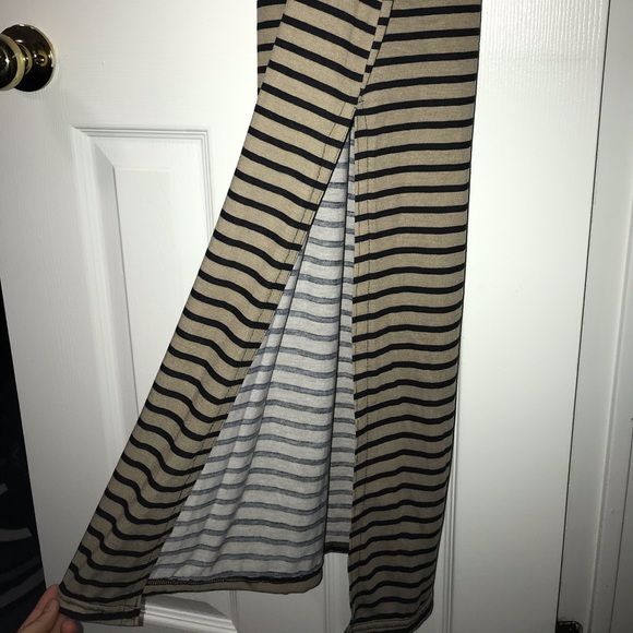 Long maxi dress - Picture 2 of 4